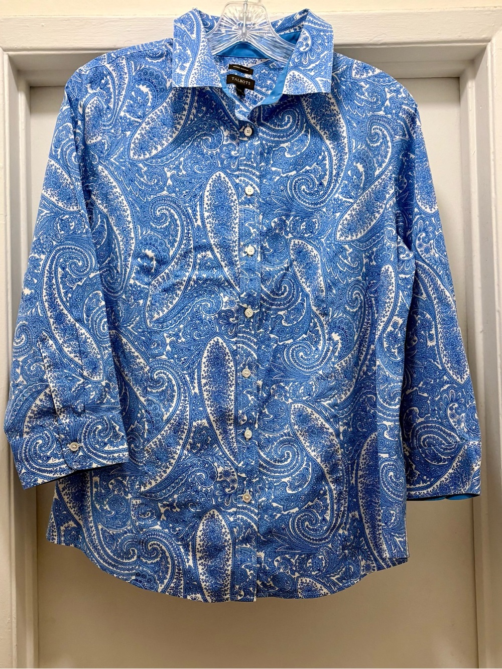 Talbots Women's Paisley Print Wrinkle Resistant Button-Down Shirt Size 12 Casual - Picture 2 of 8